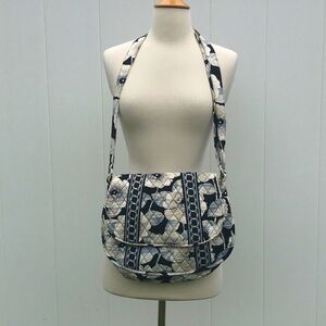 NWOT Vera Bradley Black and Gray Camellia Floral Pattern Shoulder Bag